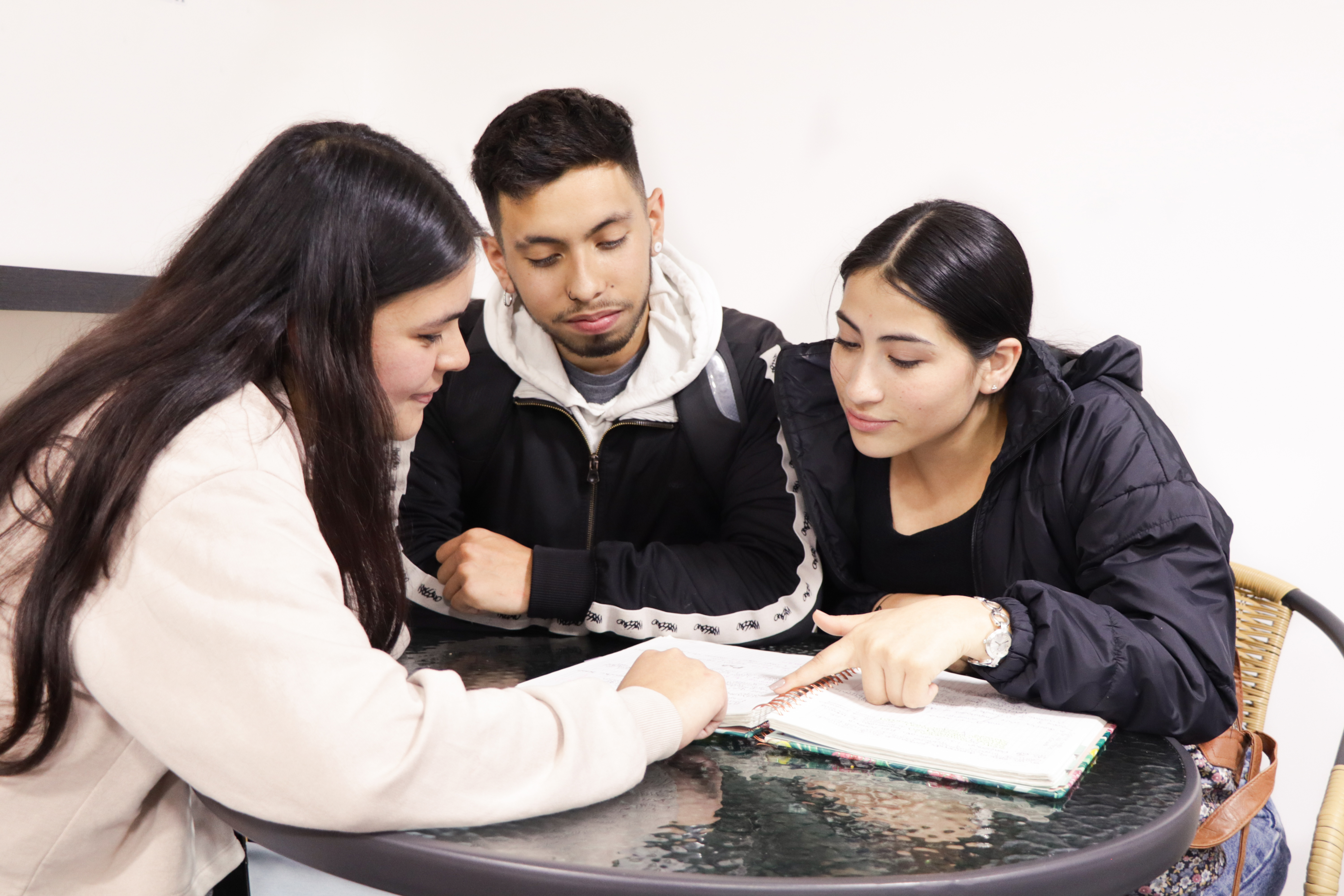 Cursos Técnicos Colombia 2026: Guía SENA, Kuepa y Empleo