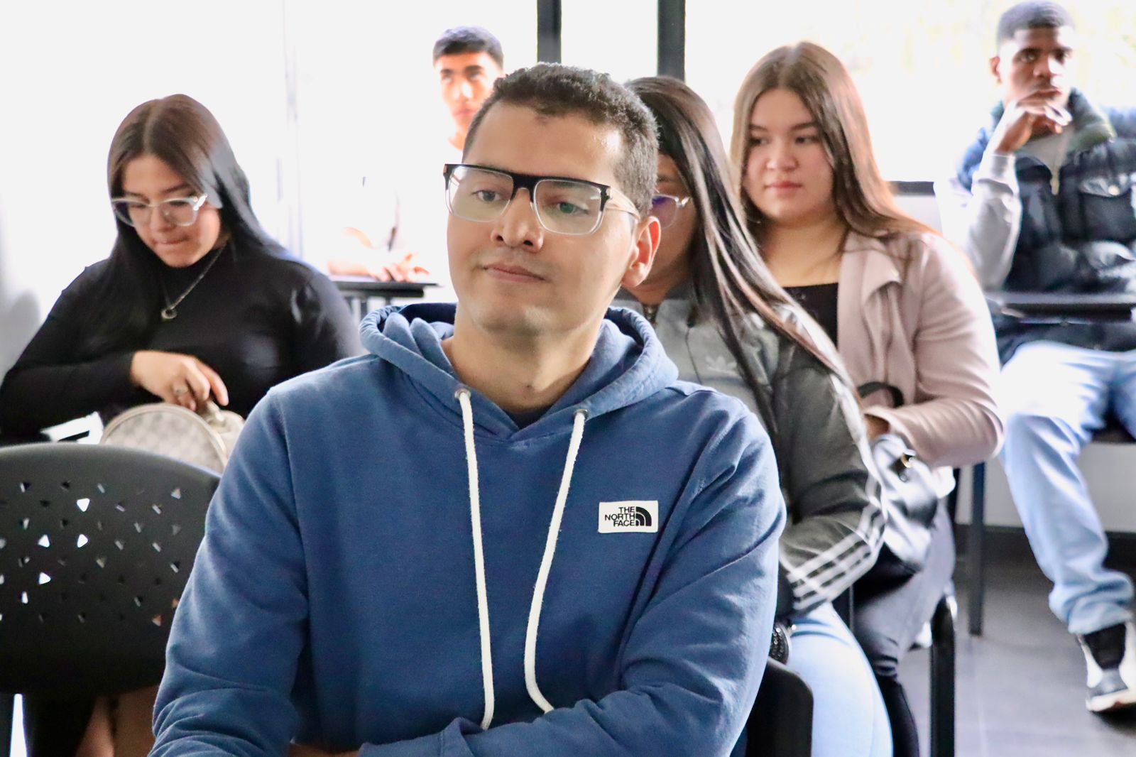 Técnicos Laborales Bogotá 2026: Guía Completa de Salida Laboral